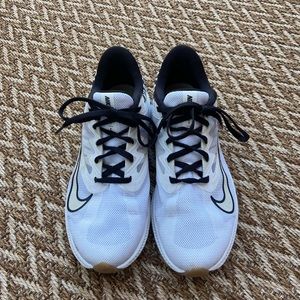 Nike White Running Shoe with Leopard Print